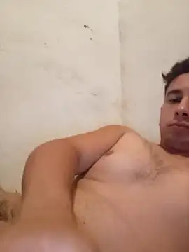 Snapshot of joaquin2224 chatting on 02-17-26, 02:30 joaquin2224 online show from 02-17-26, 02:30