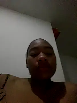 Snapshot of Charlotte_ebony_ chatting on 10-19-25, 02:23 Charlotte ebony online show from 10-19-25, 02:23