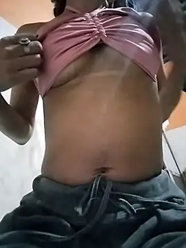 Snapshot of Jg135667 chatting on 11-14-25, 06:12 Jg135667 online show from 11-14-25, 06:12