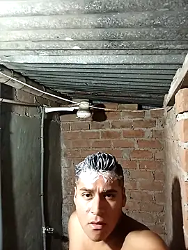 Snapshot of Alex321Flores chatting on 02-07-26, 01:42 Alex321Flores online show from 02-07-26, 01:42