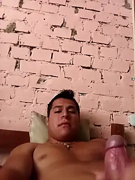 Snapshot of Alex321Flores chatting on 03-24-26, 07:19 Alex321Flores online show from 03-24-26, 07:19