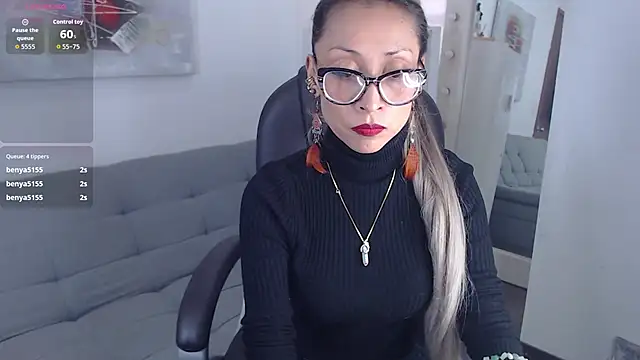 alexia james  online show from 04-21-26, 09:06