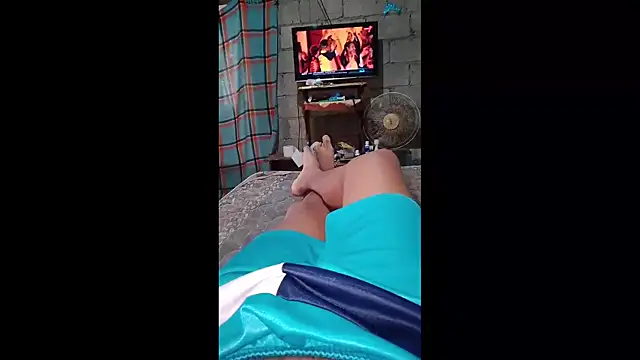 Snapshot of Ronald_ban chatting on 10-06-25, 07:44 Ronald ban online show from 10-06-25, 07:44