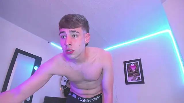 PapiNoha online show from 10-18-25, 08:42