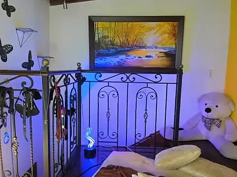 Zulyhenao online show from 12-04-25, 02:43