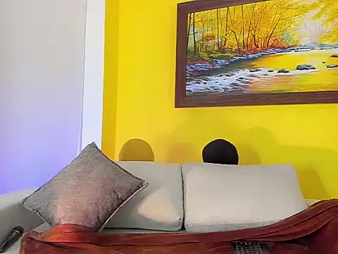 Snapshot of Zulyhenao chatting on 01-08-26, 10:50 Zulyhenao online show from 01-08-26, 10:50