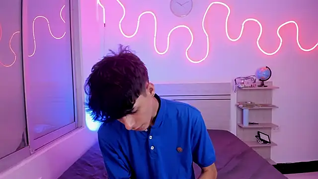 luccas ferreira online show from 11-19-25, 06:52