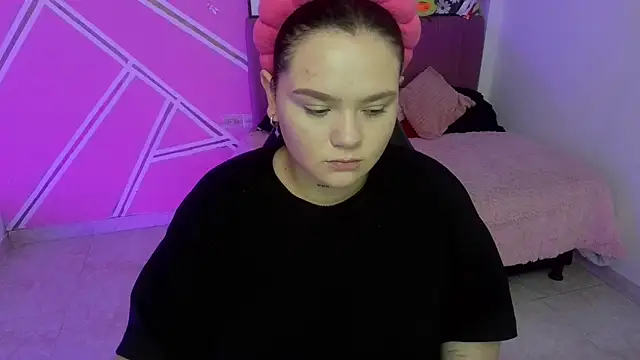 Snapshot of koning_moretti chatting on 05-16-26, 04:42 koning moretti online show from 05-16-26, 04:42