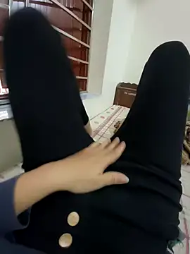 Lili 2love online show from 11-16-25, 12:49