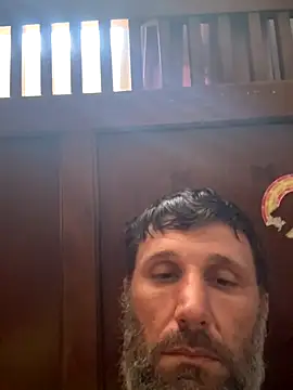 Snapshot of beastmaster504 chatting on 11-18-25, 05:39 beastmaster504 online show from 11-18-25, 05:39