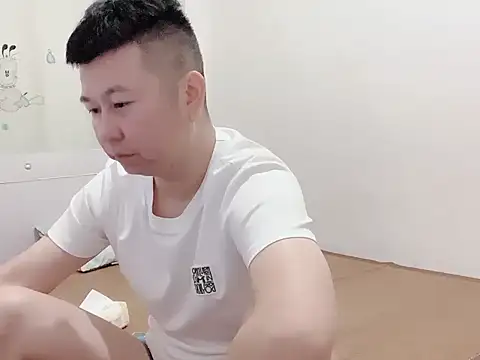 Snapshot of dachui_168 chatting on 10-17-25, 01:35 dachui 168 online show from 10-17-25, 01:35