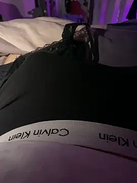 Snapshot of BBC_05_01 chatting on 10-12-25, 04:28 BBC 05 01 online show from 10-12-25, 04:28