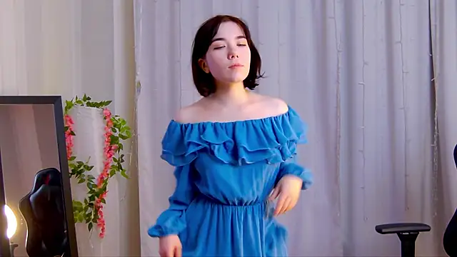 Kelly foox online show from 10-24-25, 09:06