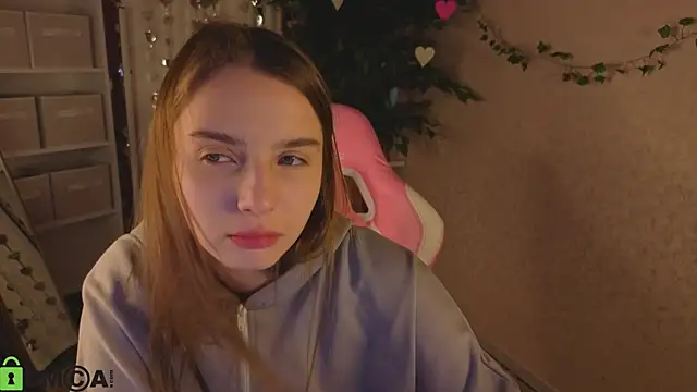 Snapshot of L1na_Reeds chatting on 02-20-26, 12:51 L1na Reeds online show from 02-20-26, 12:51