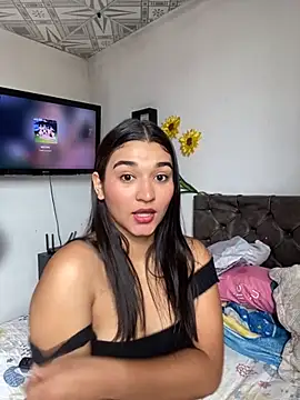 MelodySwetie   online show from 10-21-25, 01:56