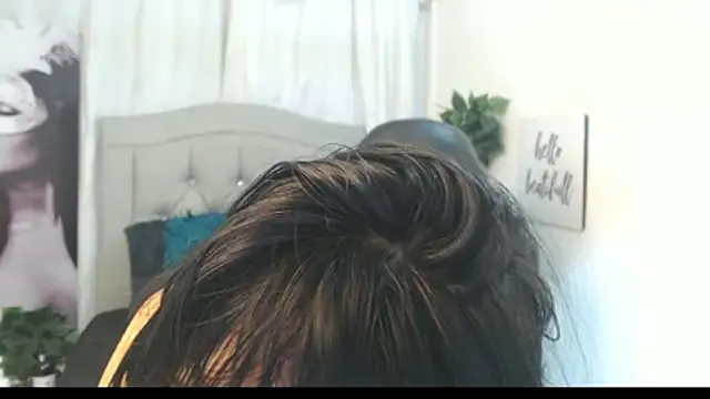 annyrusso online show from 12-03-25, 02:04