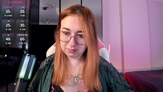 MissNyrra online show from 10-11-25, 02:26