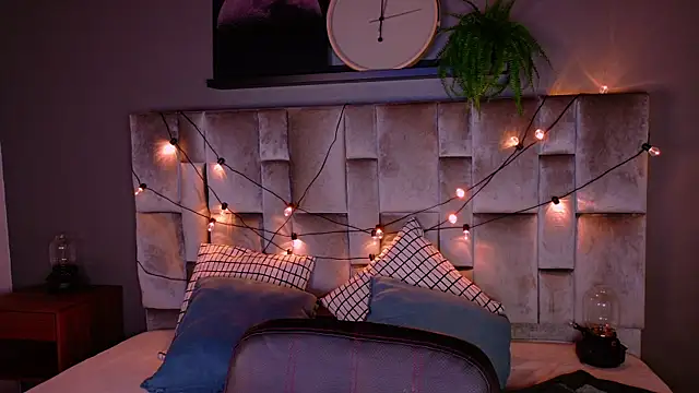 Snapshot of LiamThunder05_ chatting on 11-15-25, 03:37 LiamThunder05 online show from 11-15-25, 03:37