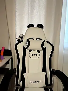 Snapshot of bebecita_x chatting on 01-08-26, 03:03 bebecita x online show from 01-08-26, 03:03