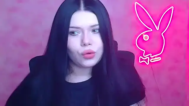 Snapshot of Mona_Esty chatting on 12-18-25, 06:25 Mona Esty online show from 12-18-25, 06:25