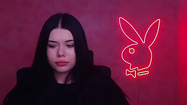 Snapshot of Mona_Esty chatting on 12-22-25, 06:49 Mona Esty online show from 12-22-25, 06:49