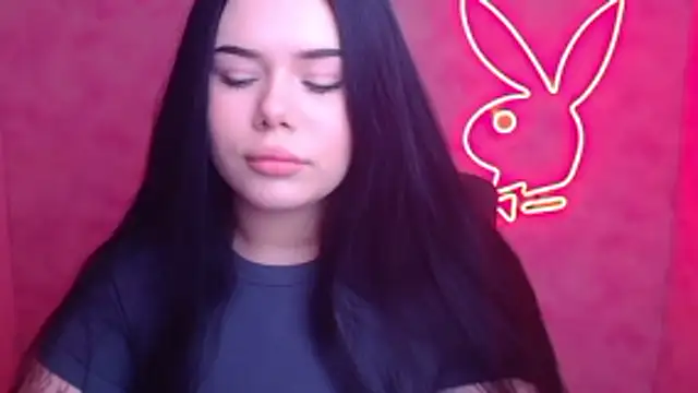 Snapshot of Mona_Esty chatting on 01-13-26, 12:21 Mona Esty online show from 01-13-26, 12:21