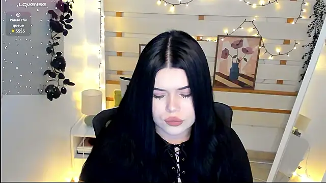 Snapshot of Mona_Esty chatting on 02-06-26, 07:28 Mona Esty online show from 02-06-26, 07:28