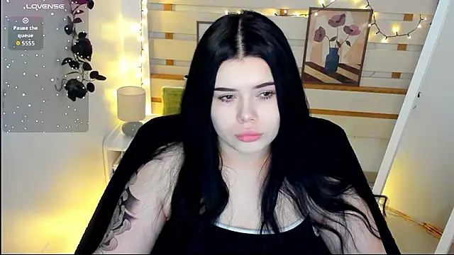 Snapshot of Mona_Esty chatting on 02-07-26, 07:39 Mona Esty online show from 02-07-26, 07:39