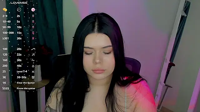 Snapshot of Mona_Esty chatting on 02-27-26, 01:33 Mona Esty online show from 02-27-26, 01:33