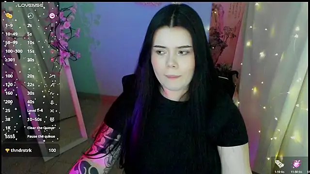 Mona Esty online show from 05-18-26, 06:19