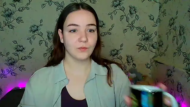 OliviaMontgommery online show from 04-22-26, 01:01