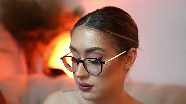 AileenKiss online show from 04-21-26, 01:42