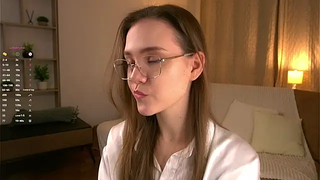 SweetSaraPie online show from 03-23-26, 05:28