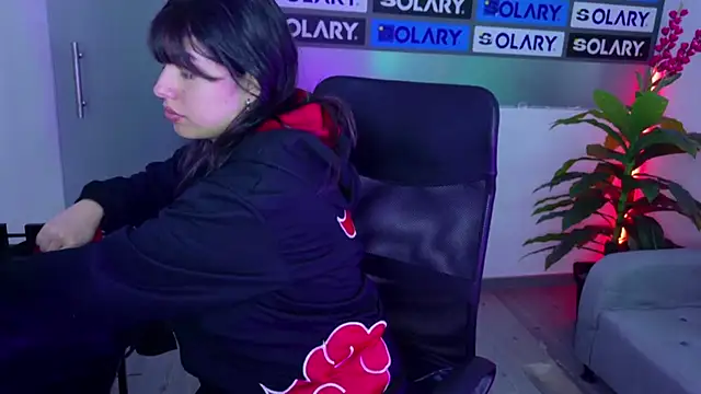 Violetta Swett  online show from 11-21-25, 01:54