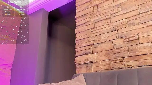 naomi hill1 online show from 11-26-25, 02:12