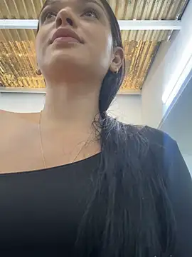 catalina garciaa online show from 11-24-25, 06:07