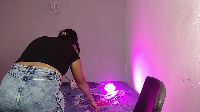 sirinay collegiate91 online show from 11-01-25, 12:29