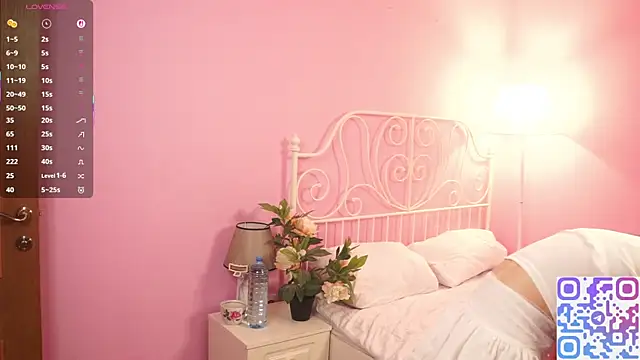 Eva land online show from 10-22-25, 06:24