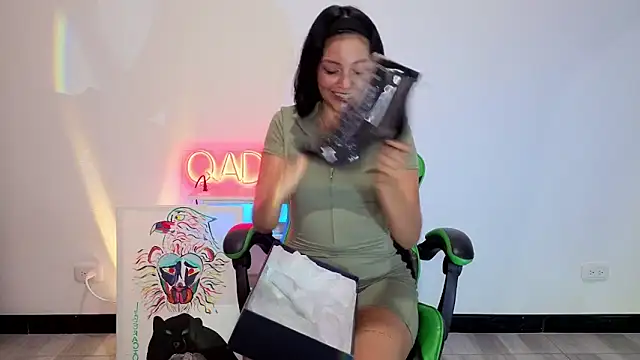 Qadeshoficial online show from 12-18-25, 09:21