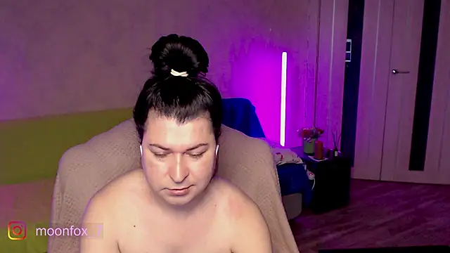 micromouse mo online show from 03-04-26, 01:33