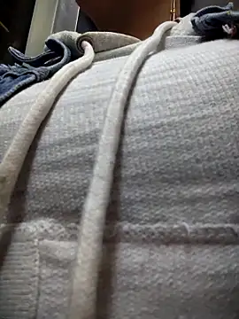 Snapshot of shannon_kinne_ chatting on 12-20-25, 03:02 shannon kinne online show from 12-20-25, 03:02