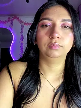 Snapshot of Celeste_119 chatting on 10-22-25, 02:01 Celeste 119 online show from 10-22-25, 02:01