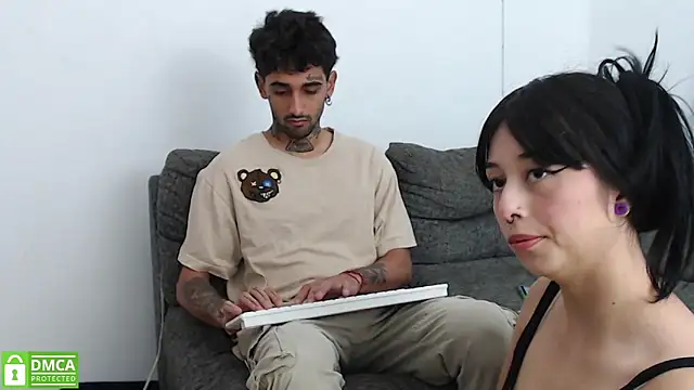 Snapshot of sombralovers chatting on 11-26-25, 02:18 sombralovers online show from 11-26-25, 02:18