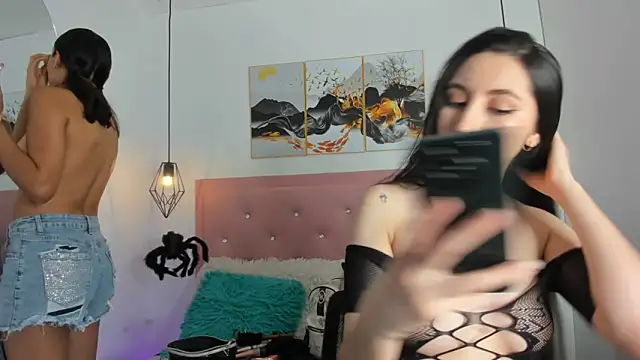 kiara and christy online show from 10-18-25, 12:17