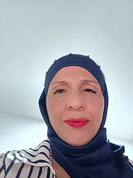 Snapshot of Aafsha_ chatting on 06-19-26, 10:02 Aafsha online show from 06-19-26, 10:02