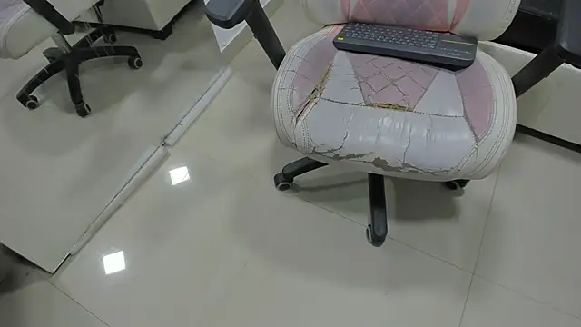 Madeline jade online show from 10-20-25, 03:07