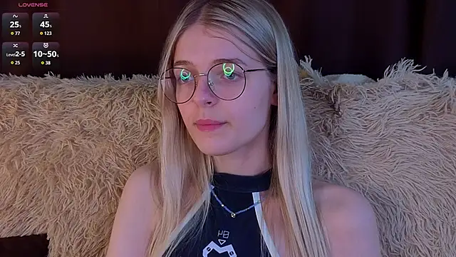 MonicaShiny online show from 11-19-25, 07:25