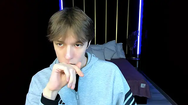 MarkBranston online show from 03-06-26, 03:41