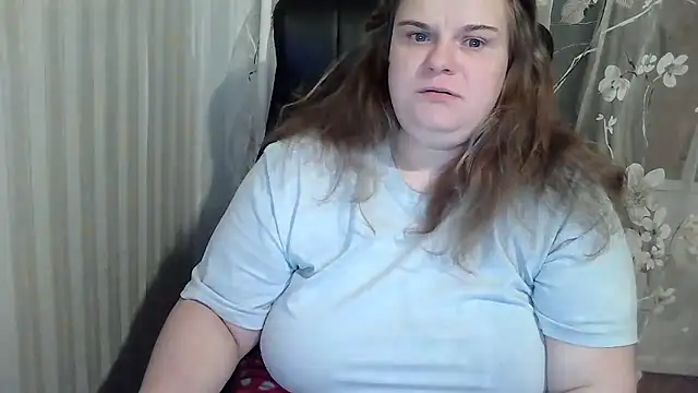 Snapshot of HarmonyKarera chatting on 10-12-25, 07:35 HarmonyKarera online show from 10-12-25, 07:35