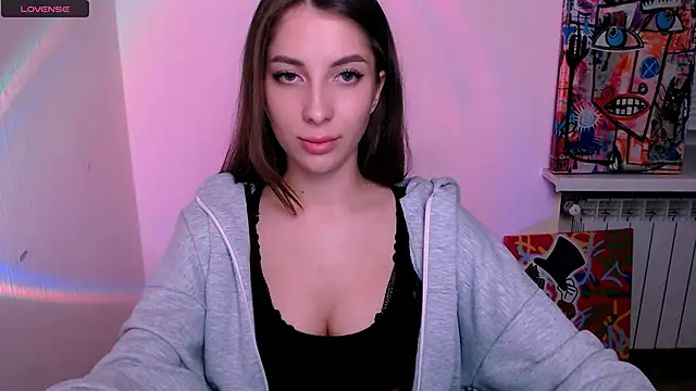 Snapshot of _OlivkaSexy chatting on 05-15-26, 10:50 OlivkaSexy online show from 05-15-26, 10:50